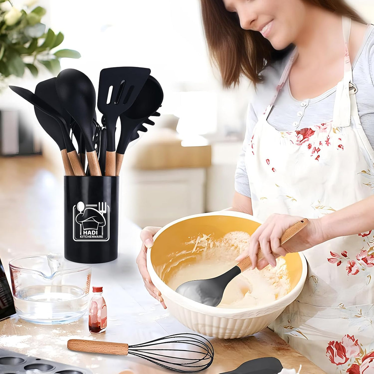 12 PCS Silicone Kitchen Utensil Set – Non-Stick Cooking Spoon Set with Wooden Handles & Utensil Holder